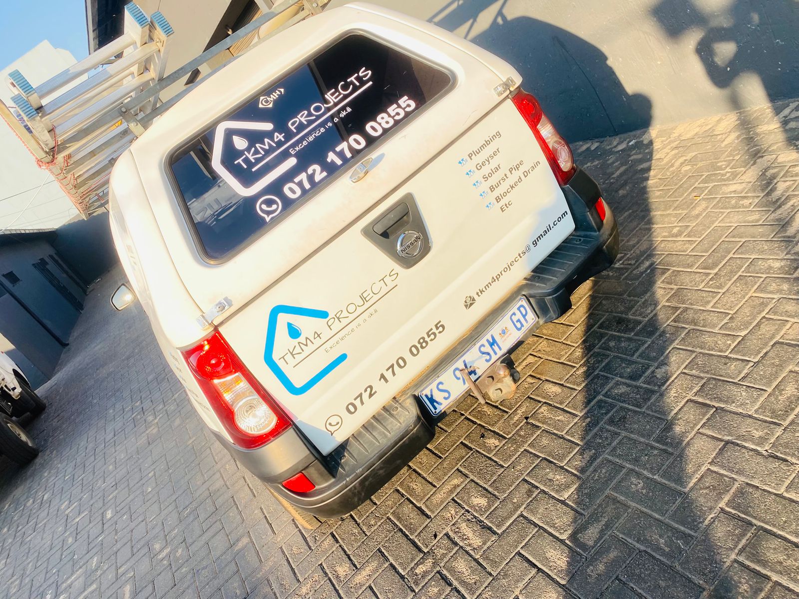 TKM4 Projects Bakkie Branding