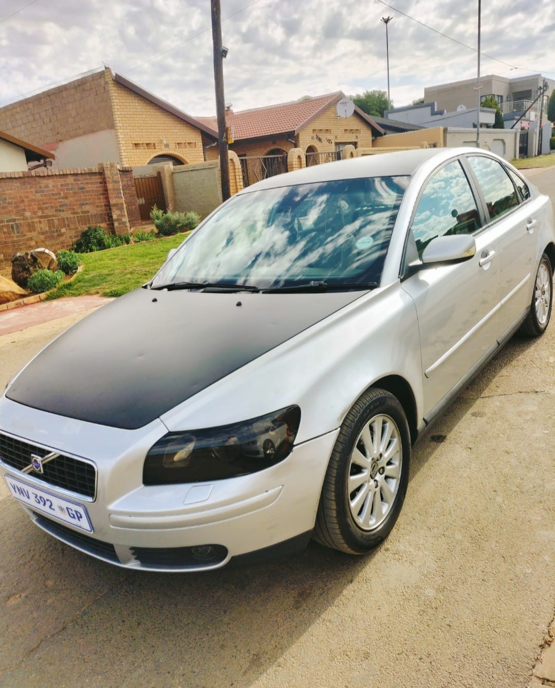 Volvo Matte Black Bonnet